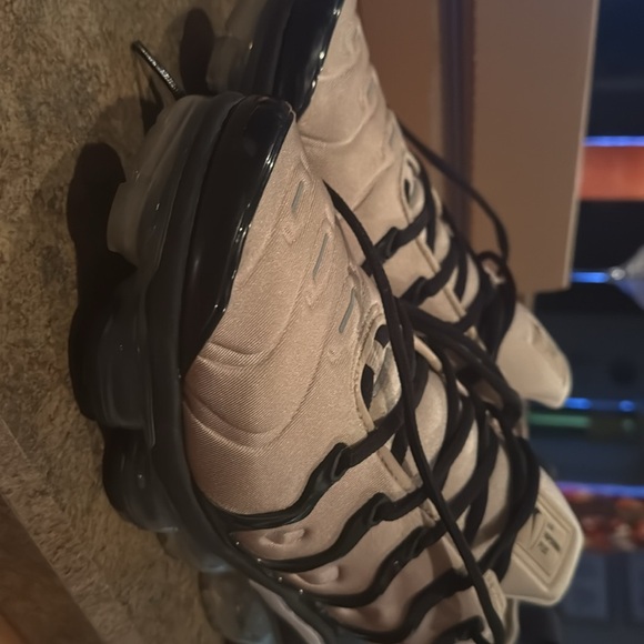 Nike Air VaporMax Plus (Men's) - Picture 11 of 12